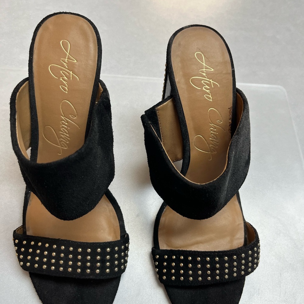 Arturo Chiang Black Studded Women's Heels size 8 1/2